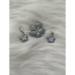 Baby Blue Floral Pendant and earrings Silver plated setting Rhinestone center